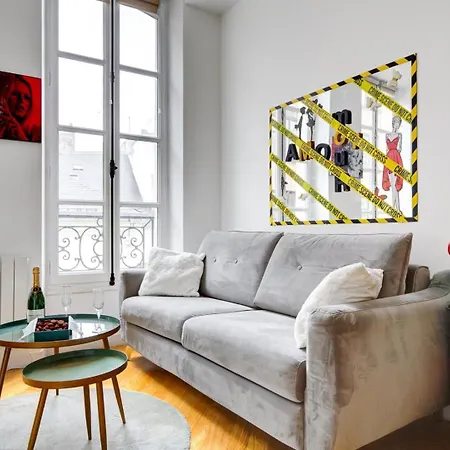 Apartment 210 Chanel - Superb In